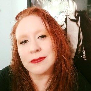 Meet your Posher, Leighana